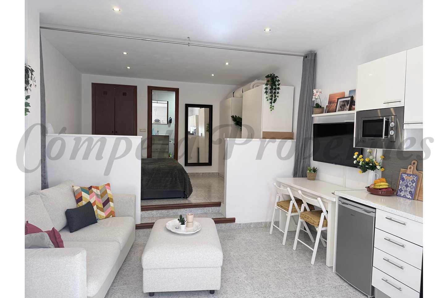 1 slaapkamer Studio te koop in Nerja met zwembad garage - € 190.000 (Ref: 9885211)