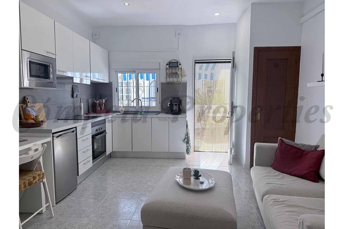 1 slaapkamer Studio te koop in Nerja met zwembad garage - € 190.000 (Ref: 9885211)