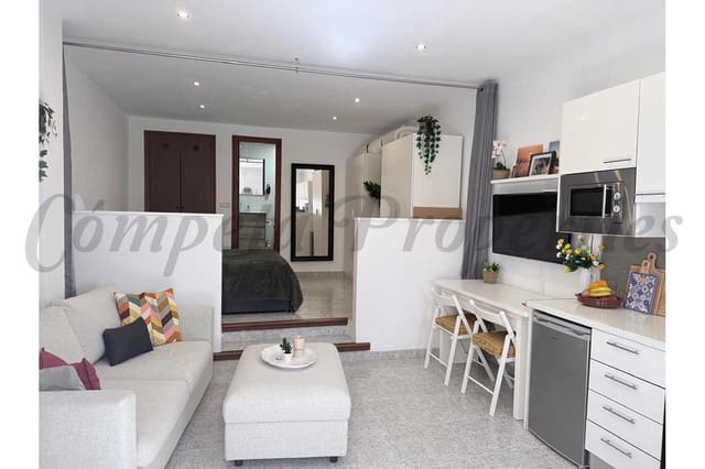 1 chambre Studio à vendre à Nerja avec piscine garage - 190 000 € (Ref: 9885211)