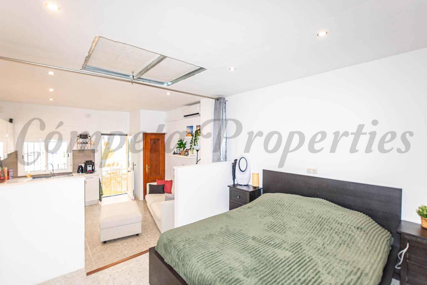 1 soverom Studio til salgs i Nerja med svømmebasseng garasje - € 185 000 (Ref: 9885211)