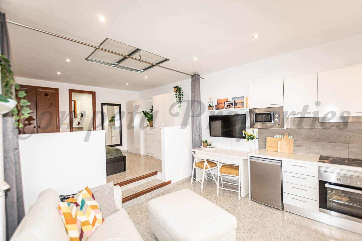 1 soverom Studio til salgs i Nerja med svømmebasseng garasje - € 185 000 (Ref: 9885211)