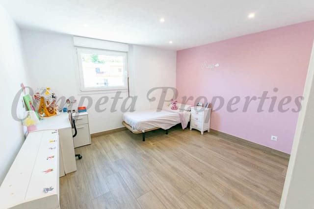 4 Zimmer Haus zu verkaufen in Cómpeta - 445.000 € (Ref: 9899802)