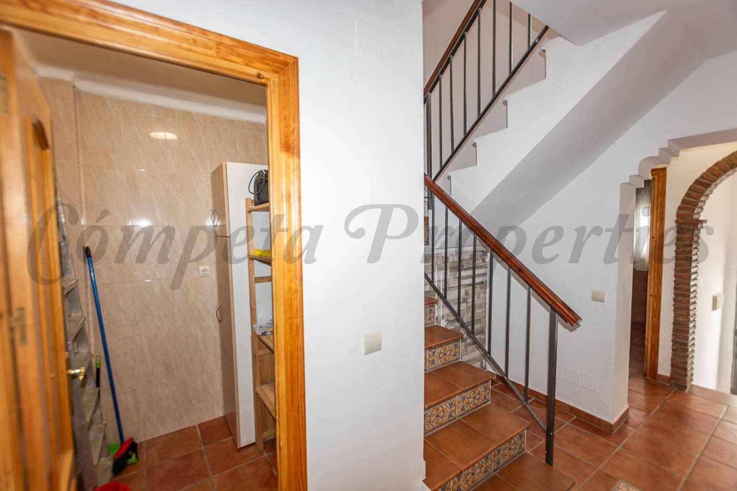 4 bedroom Townhouse for rent in Frigiliana - € 1,400 (Ref: 9901366)