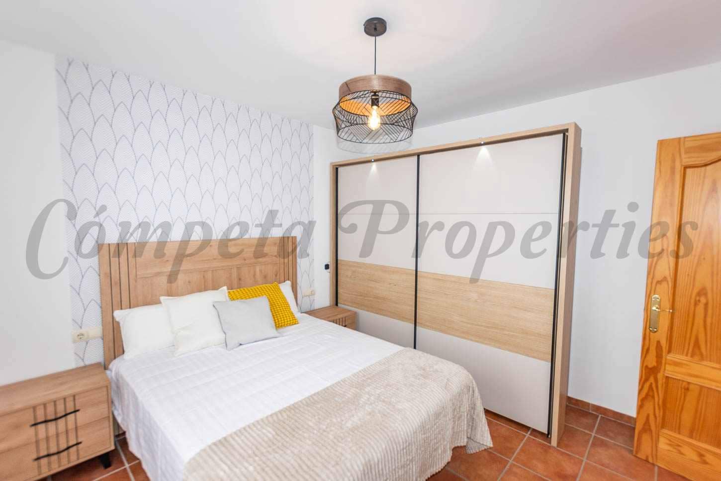 4 bedroom Townhouse for rent in Frigiliana - € 1,400 (Ref: 9901366)