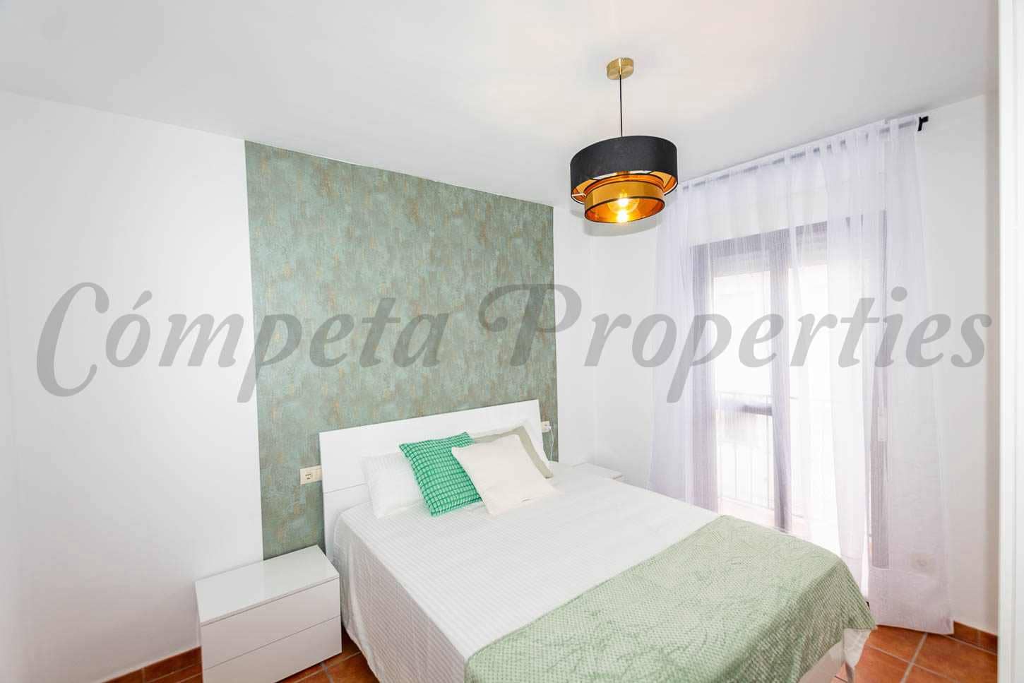 4 bedroom Townhouse for rent in Frigiliana - € 1,400 (Ref: 9901366)