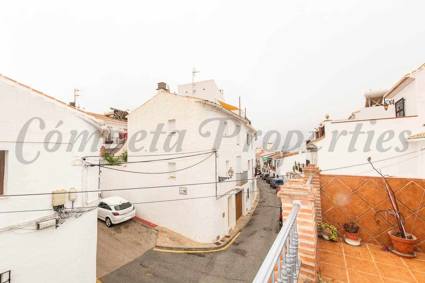 4 bedroom Townhouse for rent in Frigiliana - € 1,400 (Ref: 9901366)