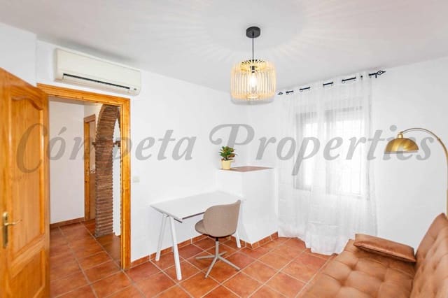 4 bedroom Townhouse for rent in Frigiliana - € 1,400 (Ref: 9901366)