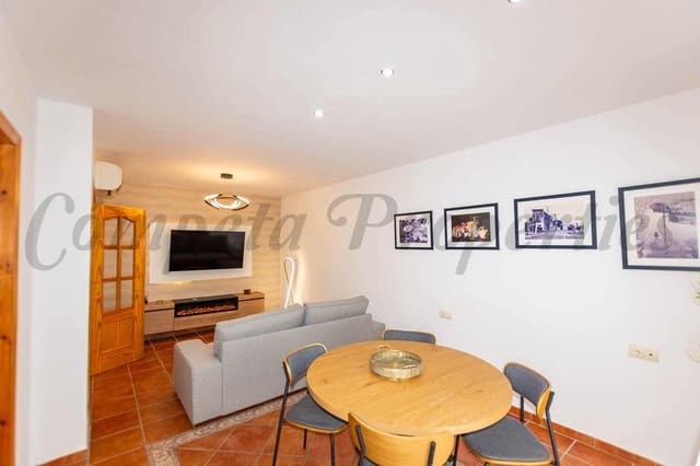 4 bedroom Townhouse for rent in Frigiliana - € 1,400 (Ref: 9901366)