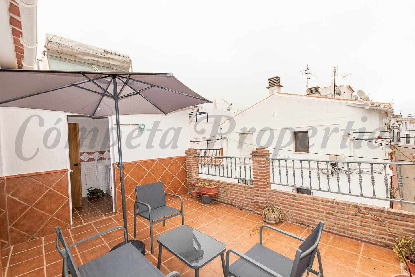 4 bedroom Townhouse for rent in Frigiliana - € 1,400 (Ref: 9901366)