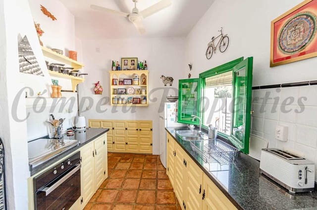 4 quarto Casa em Banda para venda em Cómpeta - 295 000 € (Ref: 9902299)