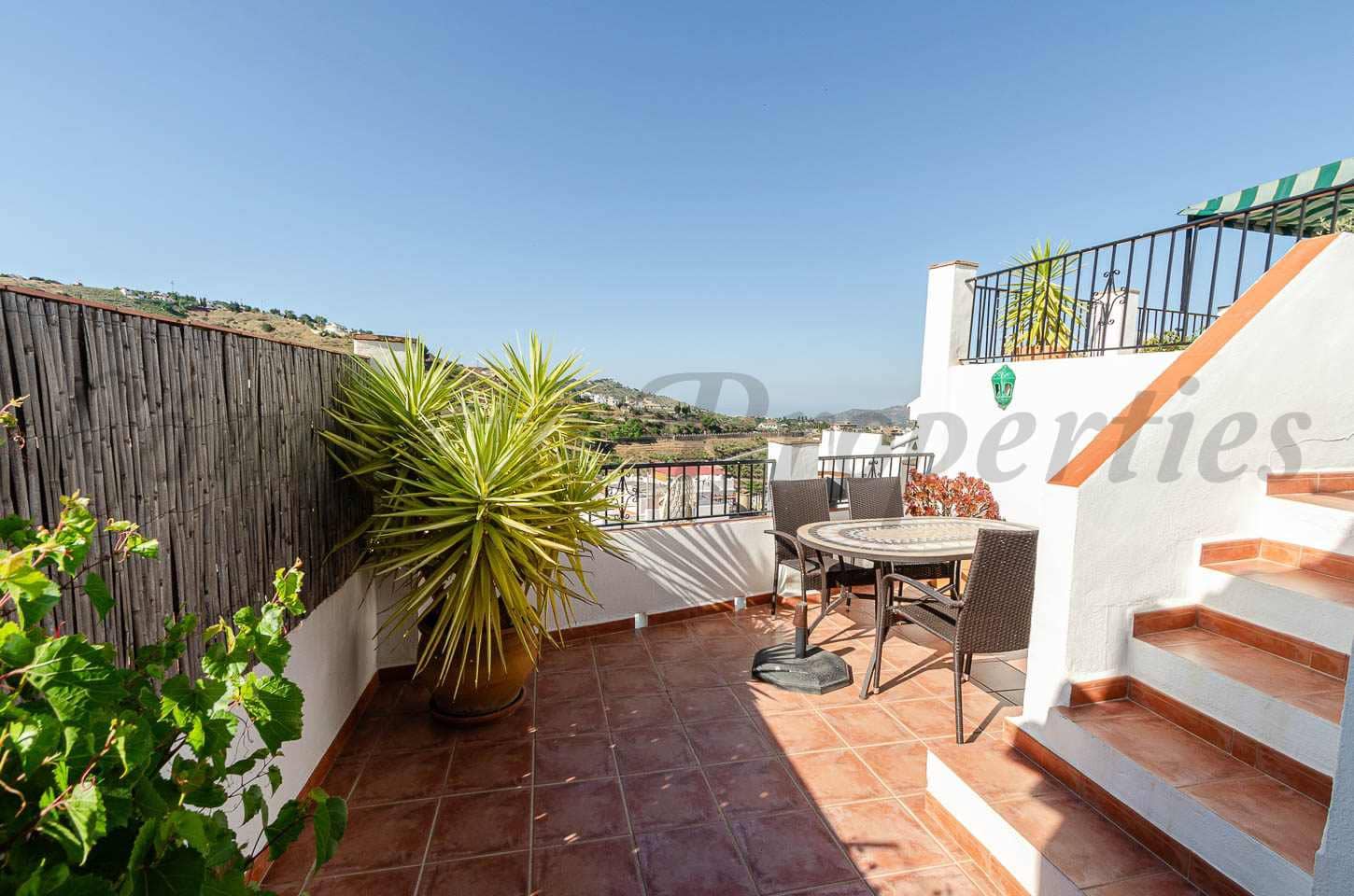 4 quarto Casa em Banda para venda em Competa - 295 000 € (Ref: 9902299)