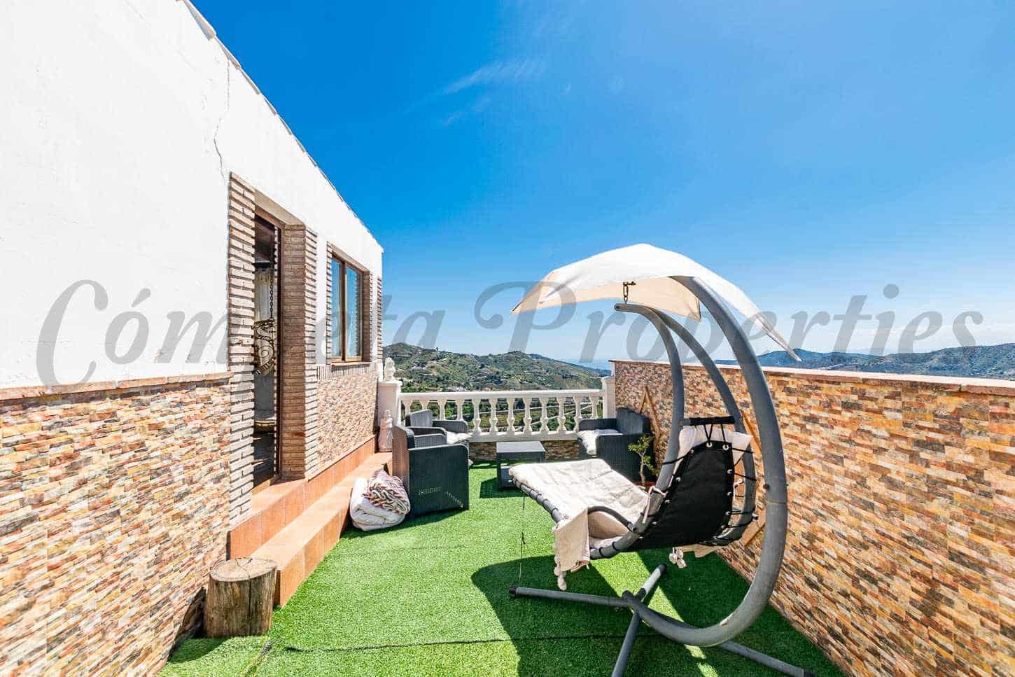 3 bedroom Townhouse for sale in Competa - € 280,000 (Ref: 9904721)