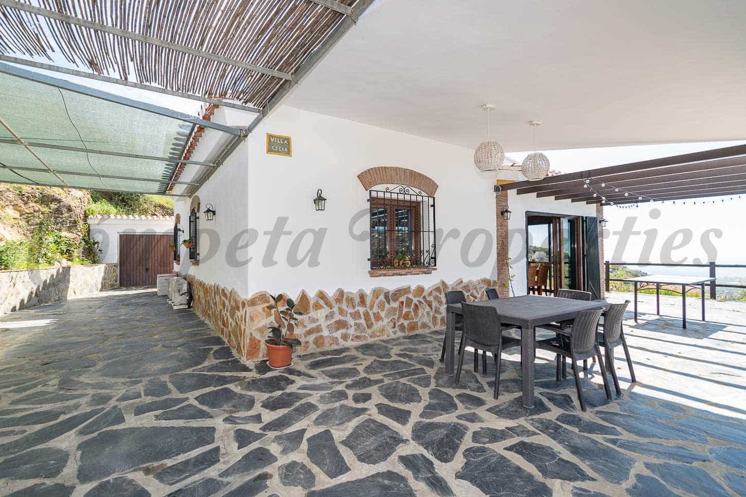 3 sovrum Finca/Hus på landet att hyra i Torrox med pool garage - 1 500 € (Ref: 9905295)