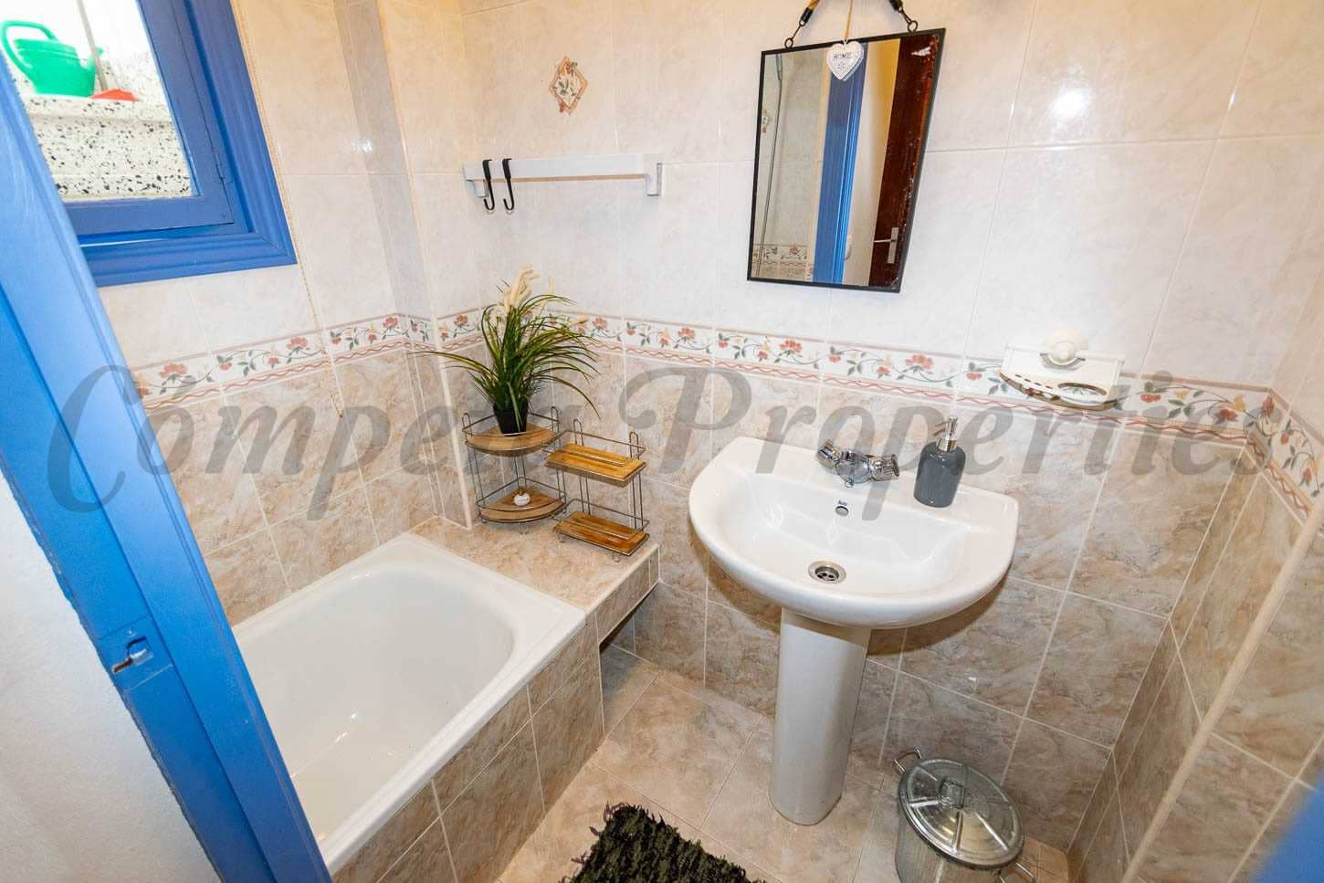 2 soverom Hus til salgs i Torrox - € 145 000 (Ref: 9908828)