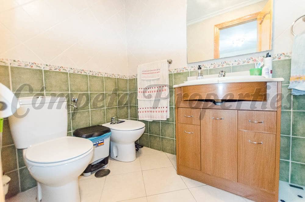 4 sovrum Hus till salu i Competa med garage - 229 500 € (Ref: 9911366)