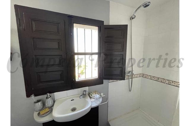3 Zimmer Villa zu verkaufen in Comares mit Garage - 369.500 € (Ref: 9914055)