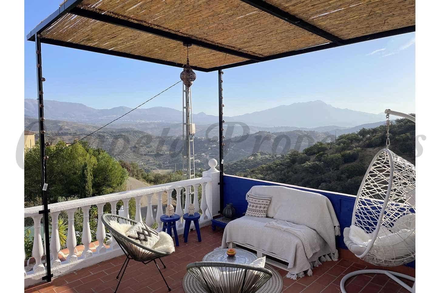 3 Zimmer Villa zu verkaufen in Comares mit Garage - 369.500 € (Ref: 9914055)