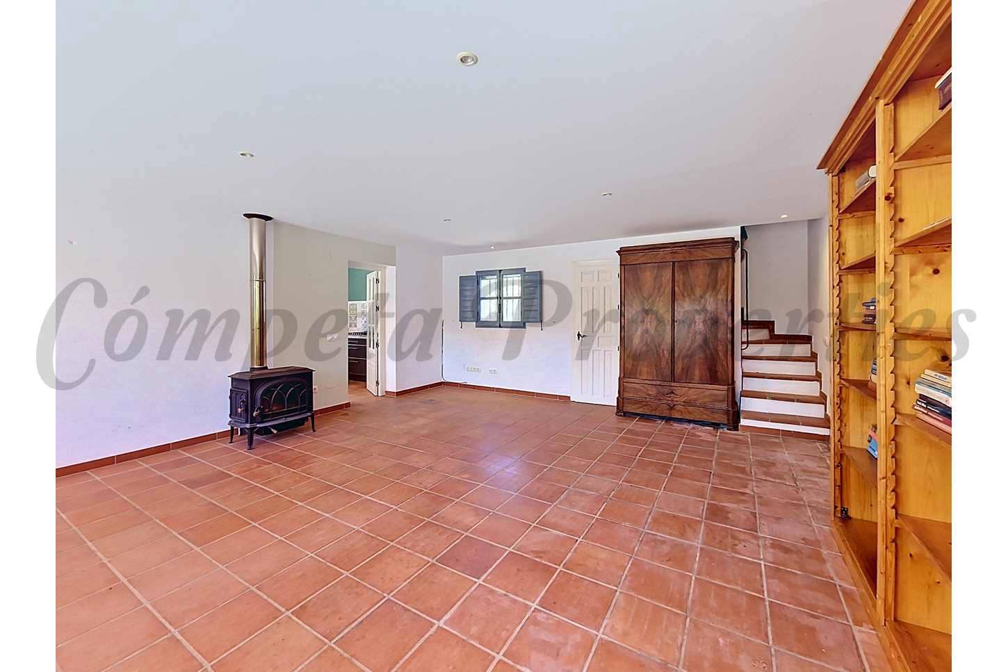 4 chambre Villa/Maison à vendre à Velez-Malaga avec piscine garage - 635 000 € (Ref: 9914909)
