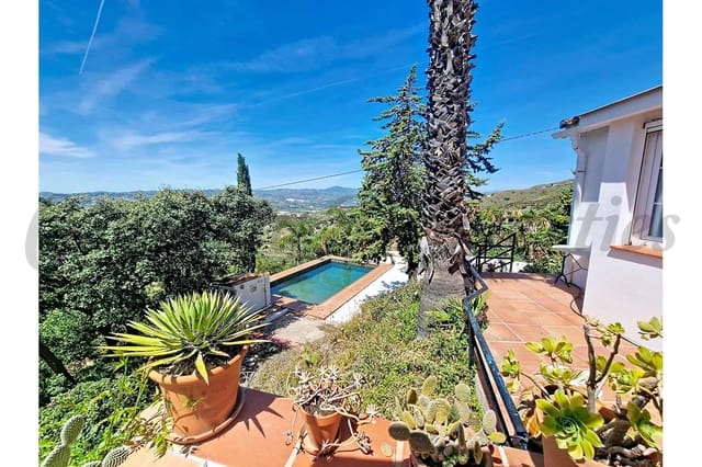 4 chambre Villa/Maison à vendre à Vélez-Málaga avec piscine garage - 635 000 € (Ref: 9914909)