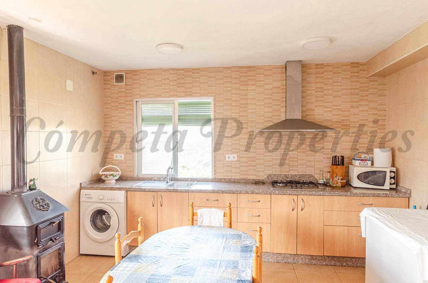 4 sovrum Hus till salu i Competa med garage - 650 000 € (Ref: 9914964)