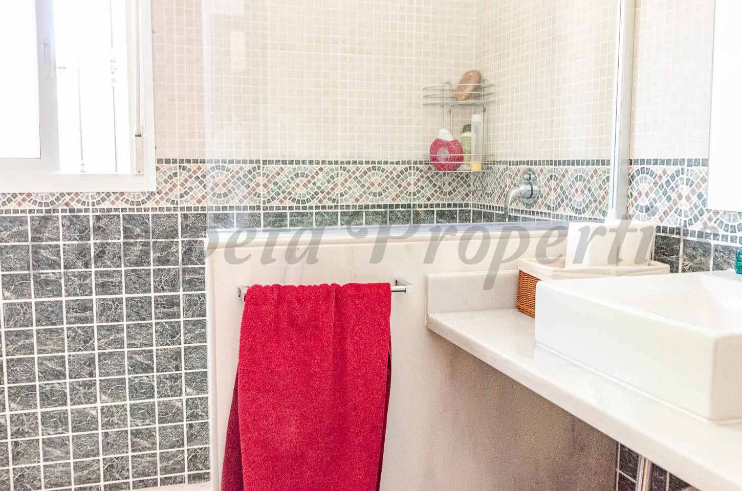 4 soverom Villa til salgs i Competa med garasje - € 380 000 (Ref: 9922668)