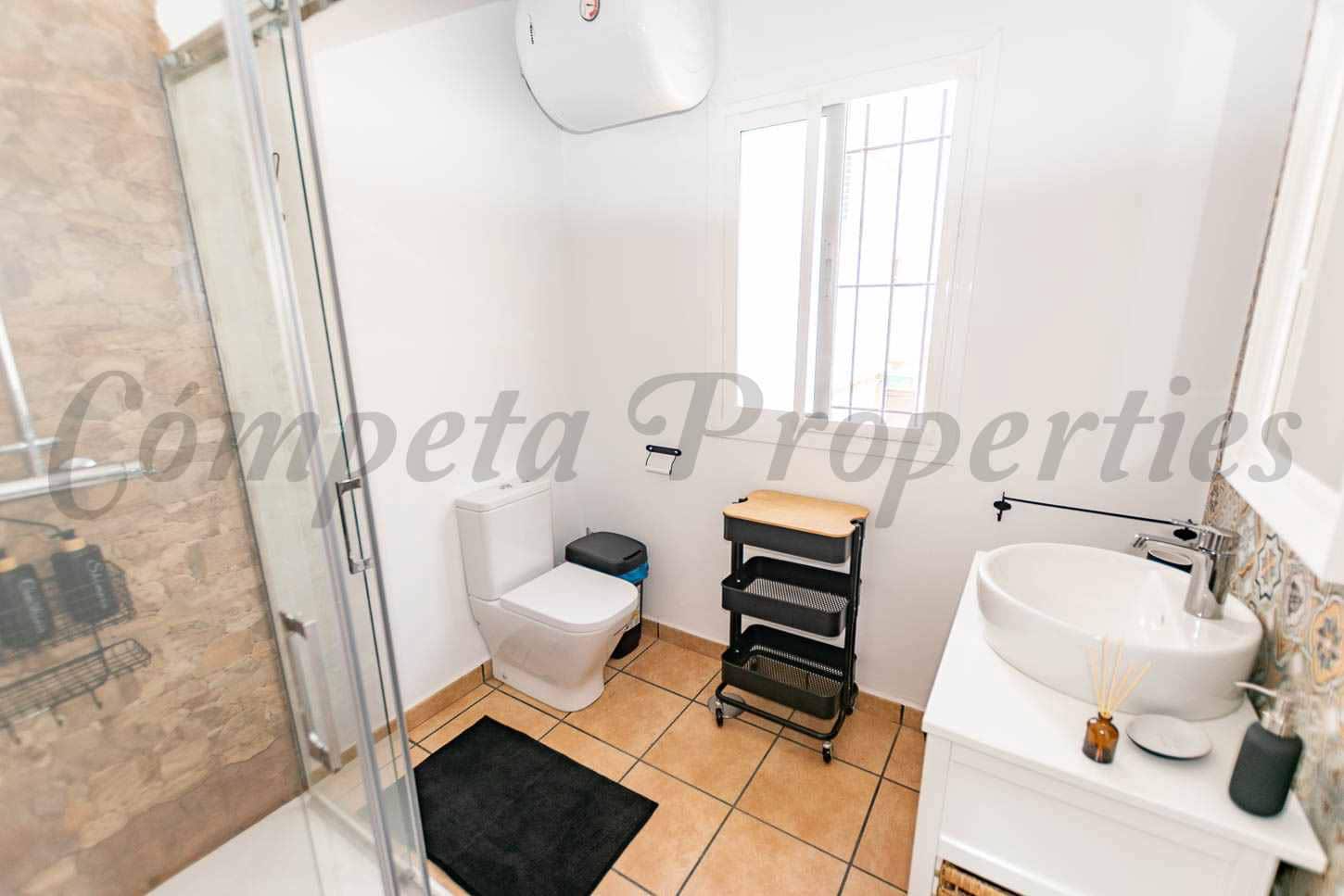 3 quarto Moradia para arrendar em Competa com piscina garagem - 2 250 € (Ref: 9935264)