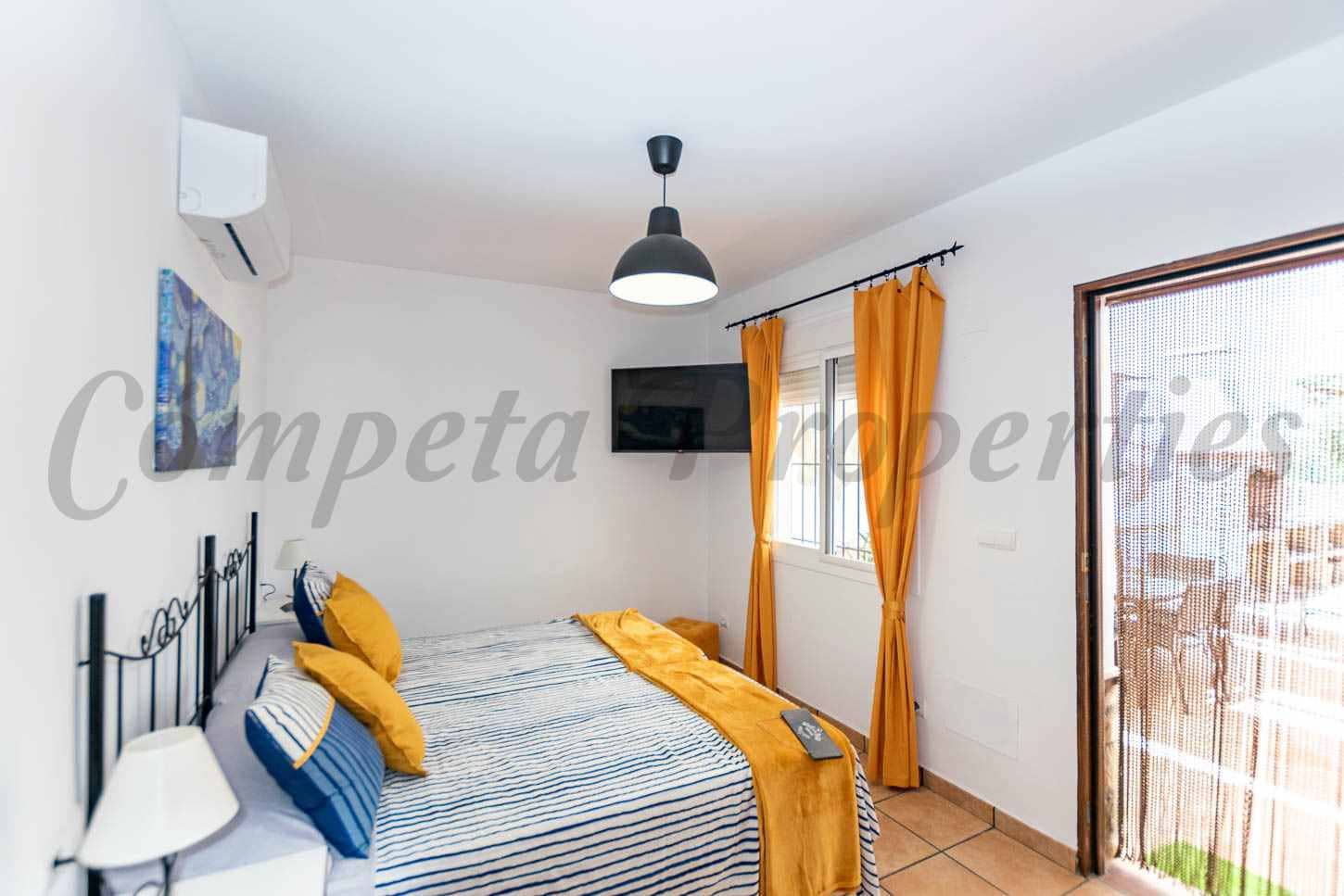 3 quarto Moradia para arrendar em Competa com piscina garagem - 2 250 € (Ref: 9935264)