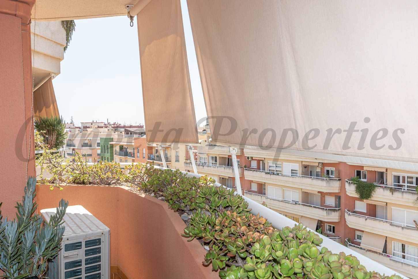 2 bedroom Apartment for rent in Nerja with garage - € 1,300 (Ref: 9936752)