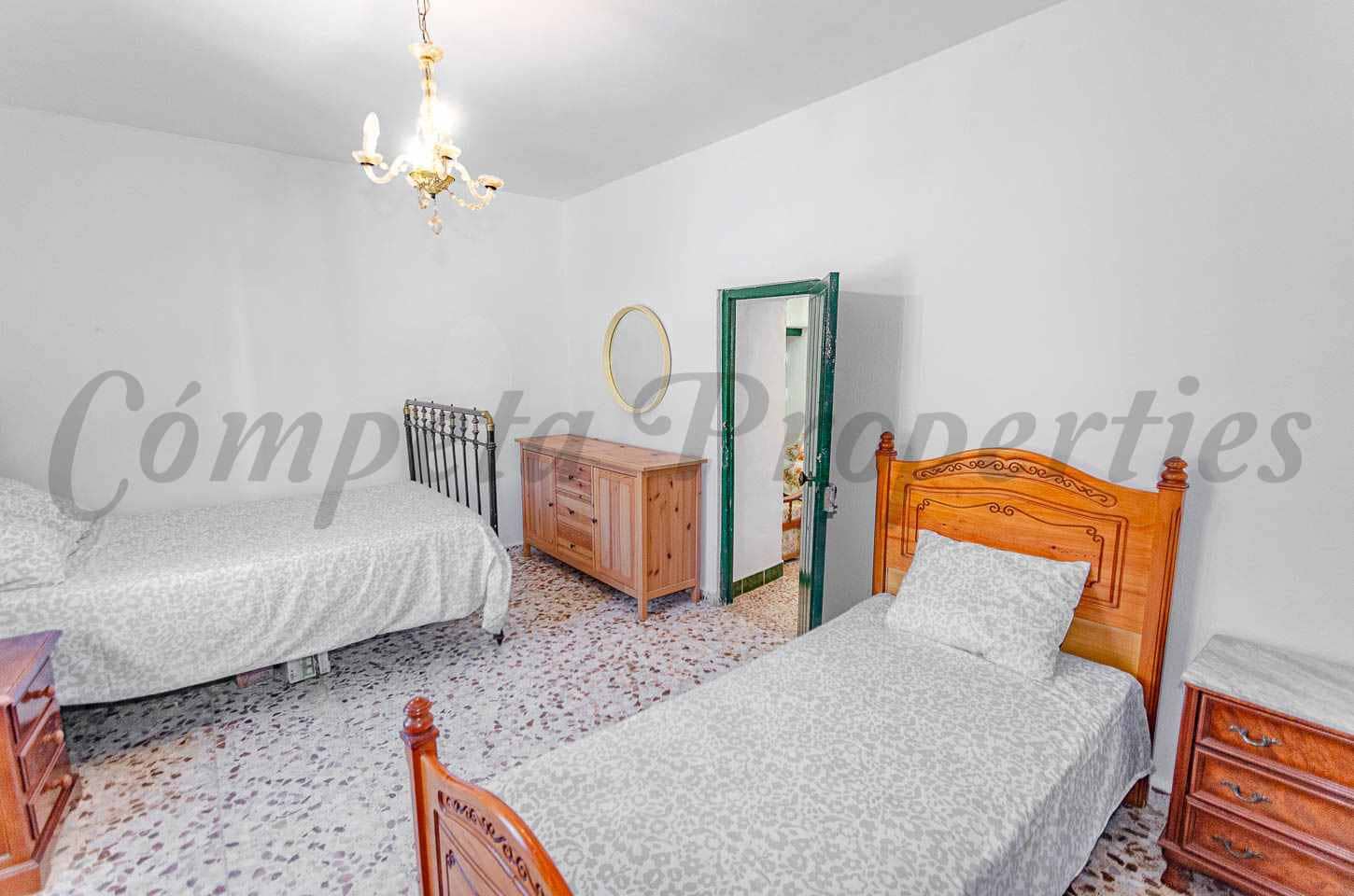 3 sovrum Finca/Hus på landet till salu i Sedella med garage - 355 000 € (Ref: 9940834)