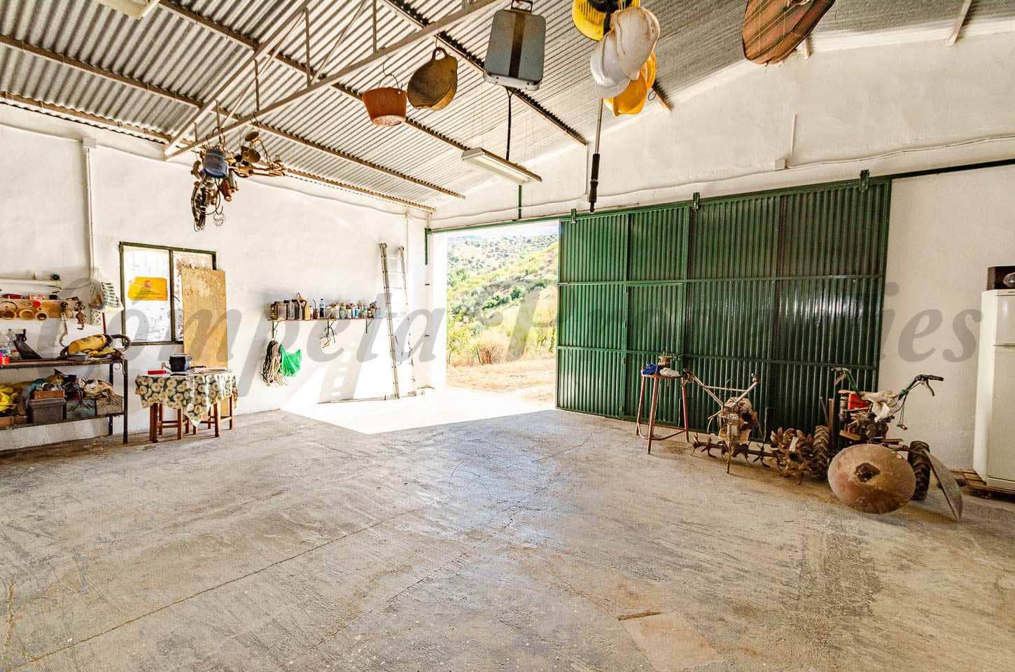 3 sovrum Finca/Hus på landet till salu i Sedella med garage - 355 000 € (Ref: 9940834)