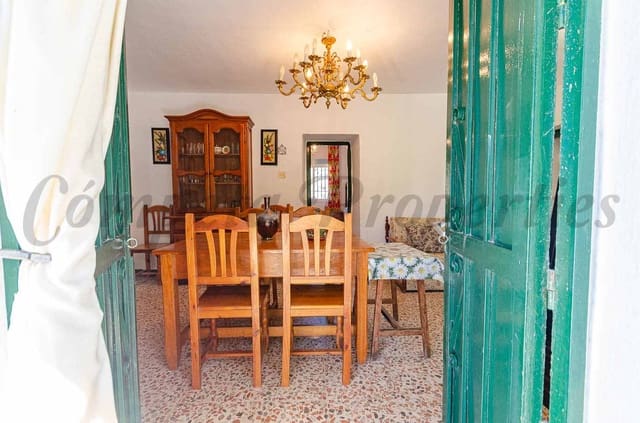 3 soverom Finca/Herregård til salgs i Sedella med garasje - € 355 000 (Ref: 9940834)