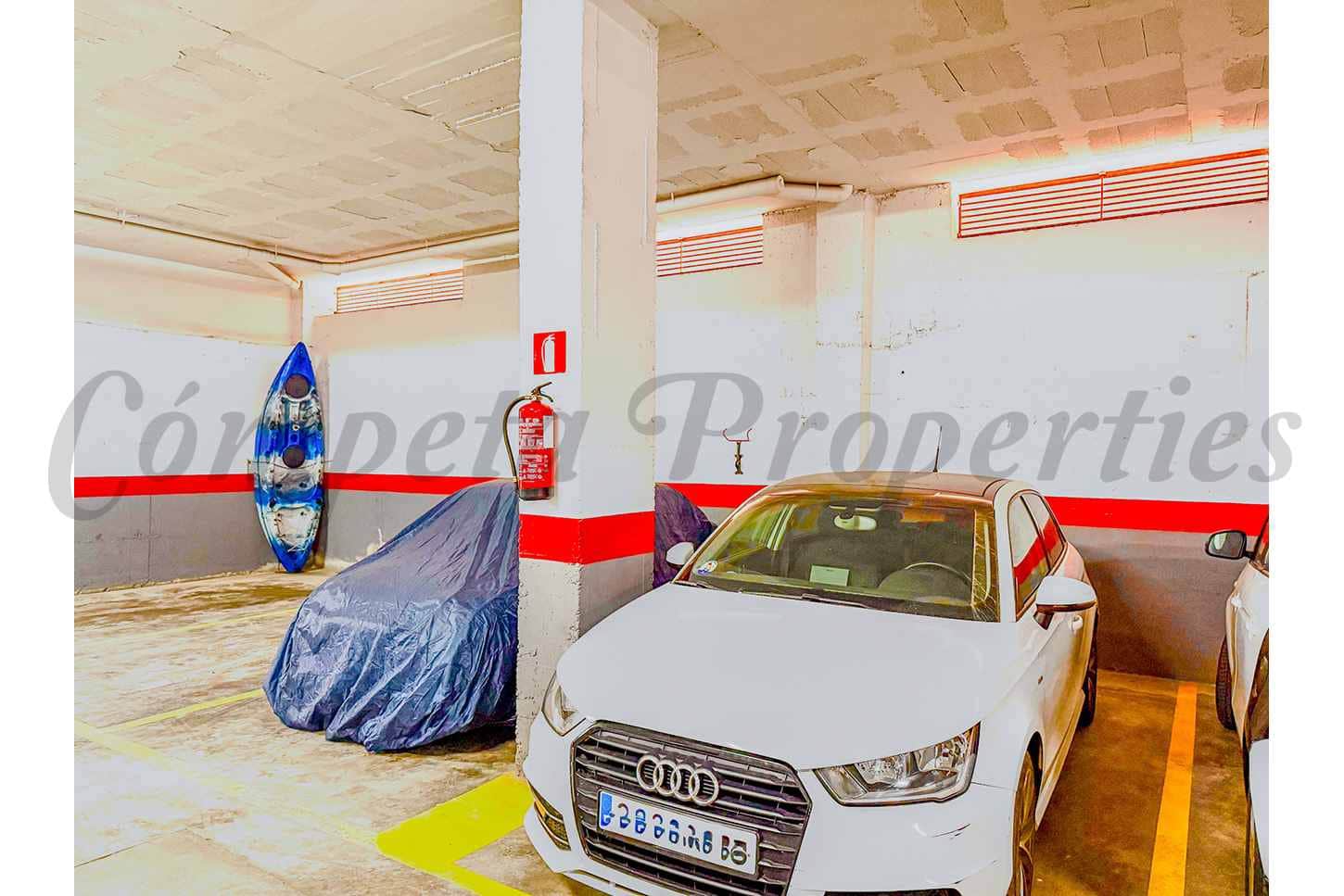2 soveværelse Lejlighed til salg i Algarrobo Costa med garage - € 275.000 (Ref: 9942875)