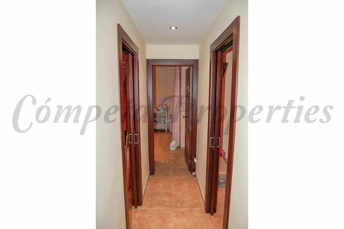 2 quarto Apartamento para arrendar em Nerja - 1 300 € (Ref: 9950669)