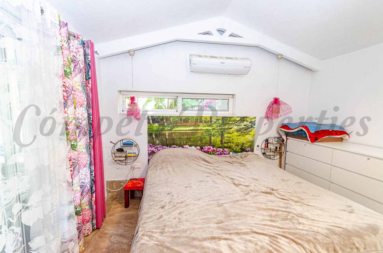 3 quarto Moradia para venda em Arenas com piscina garagem - 439 000 € (Ref: 9953311)