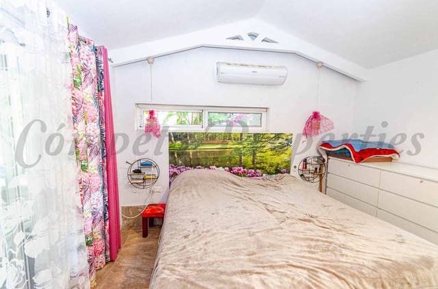 3 slaapkamer Villa te koop in Arenas met zwembad garage - € 439.000 (Ref: 9953311)