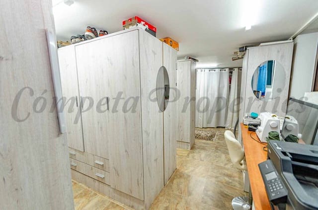 3 slaapkamer Villa te koop in Arenas met zwembad garage - € 439.000 (Ref: 9953311)
