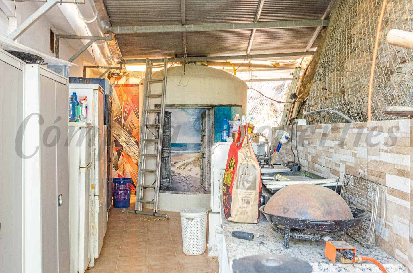 3 quarto Moradia para venda em Arenas com piscina garagem - 439 000 € (Ref: 9953311)