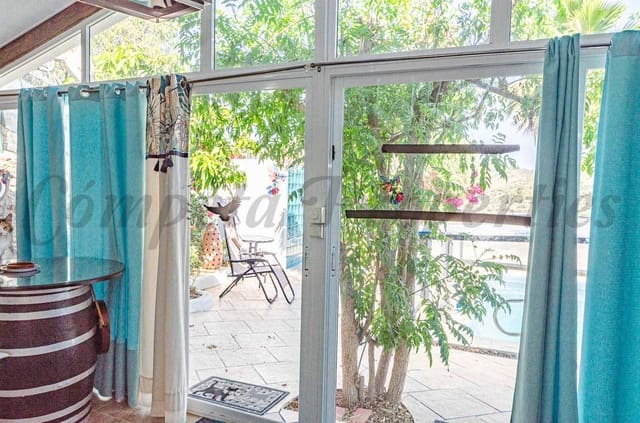 3 quarto Moradia para venda em Arenas com piscina garagem - 439 000 € (Ref: 9953311)