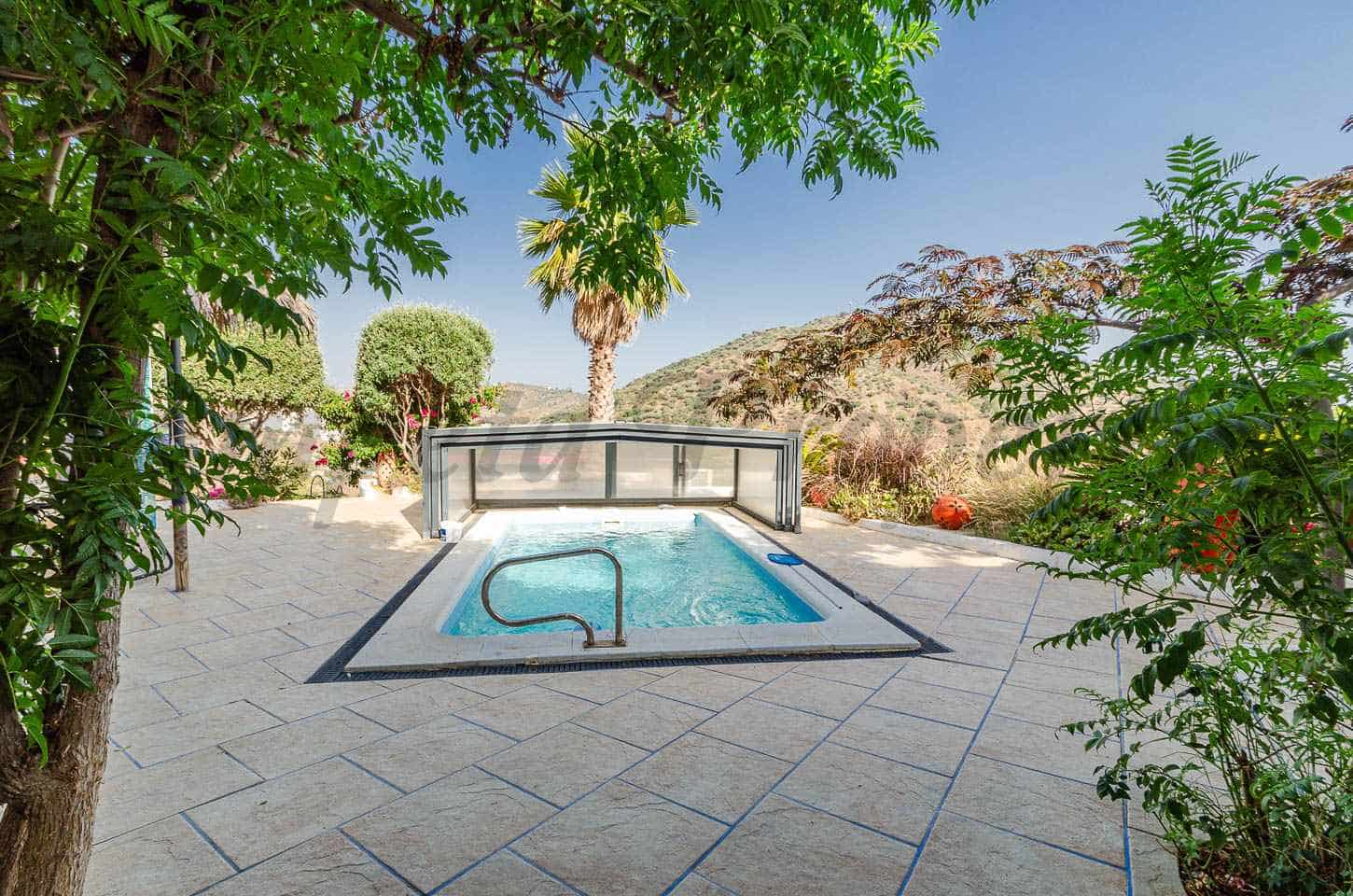 3 bedroom Villa for sale in Arenas with pool garage - € 439,000 (Ref: 9953311)