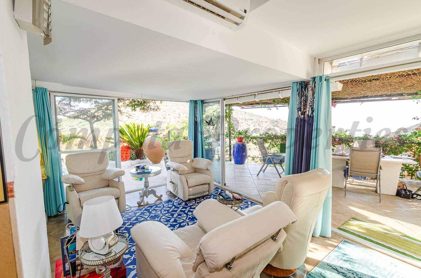 3 bedroom Villa for sale in Arenas with pool garage - € 439,000 (Ref: 9953311)