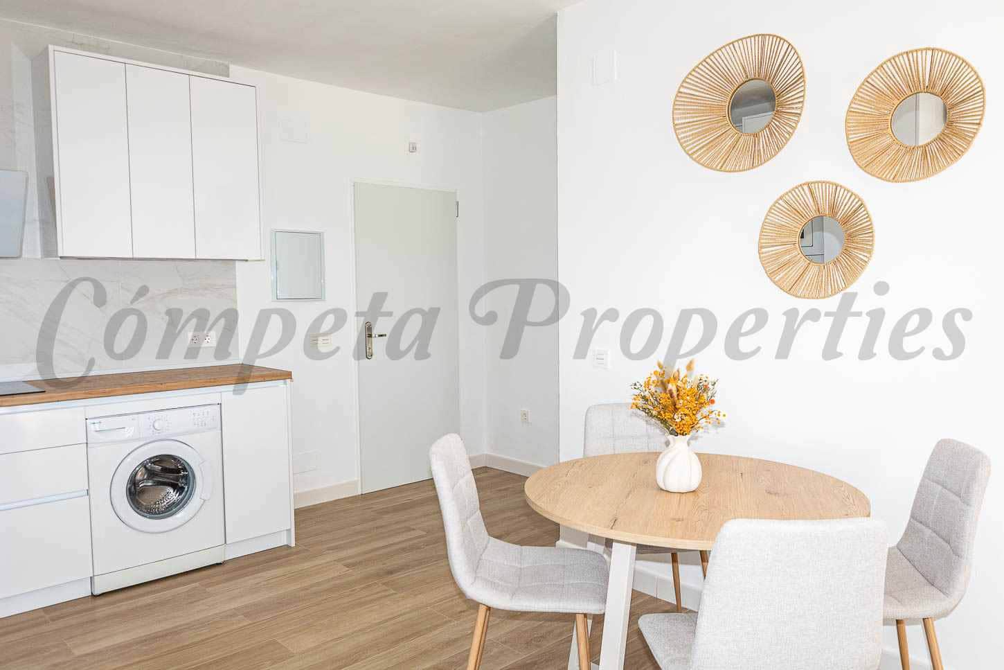 1 makuuhuone Huoneisto vuokrattavana paikassa Nerja mukana uima-altaan - 900 € (Ref: 9964485)