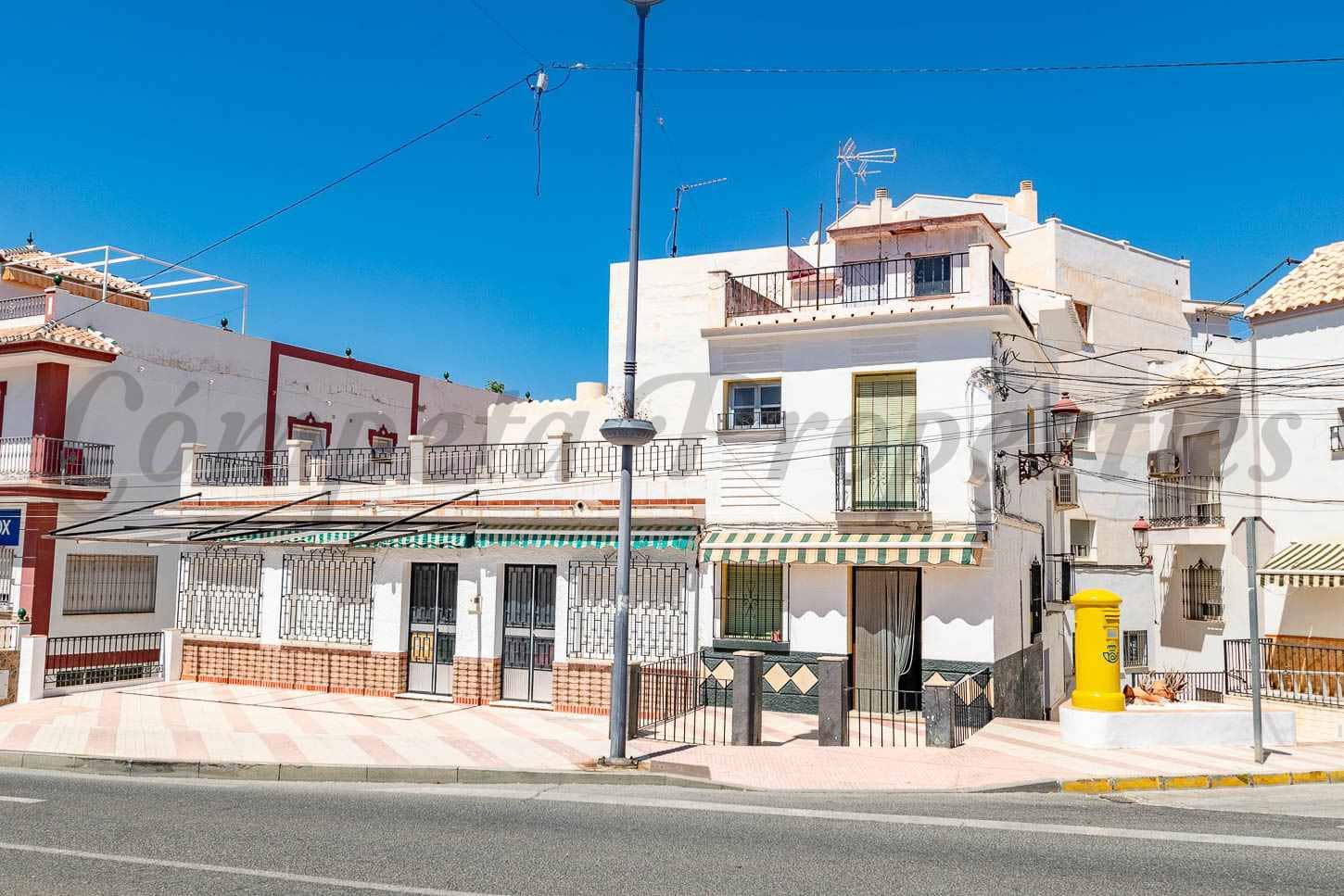 3 soveværelse Byhus til salg i Torrox - € 210.000 (Ref: 9966943)