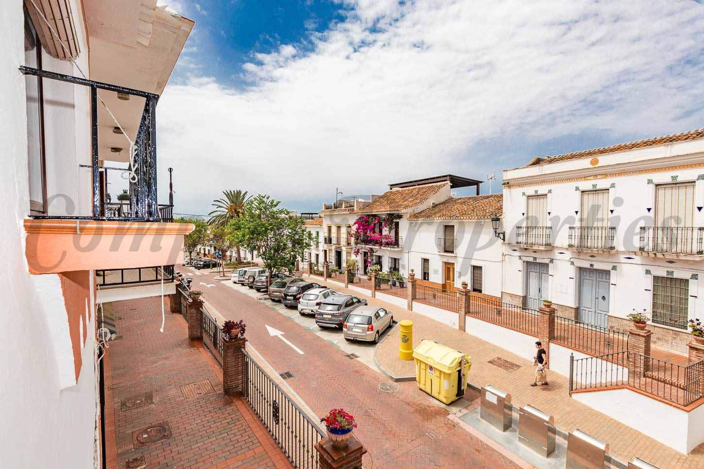 2 soverom Leilighet til leie i Nerja - € 850 (Ref: 9969059)