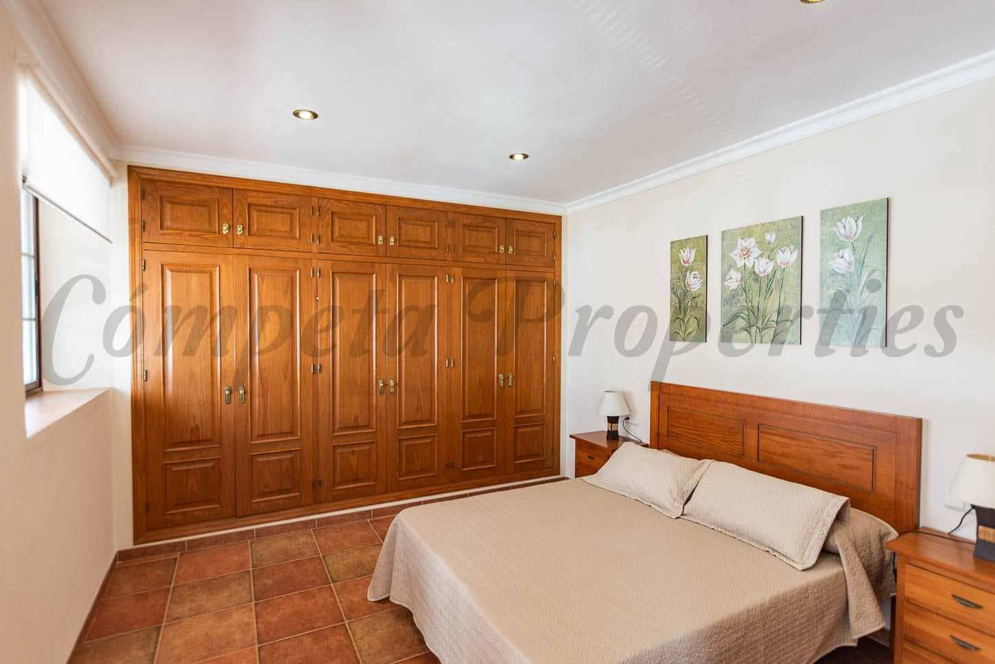 2 soverom Leilighet til leie i Nerja - € 850 (Ref: 9969059)