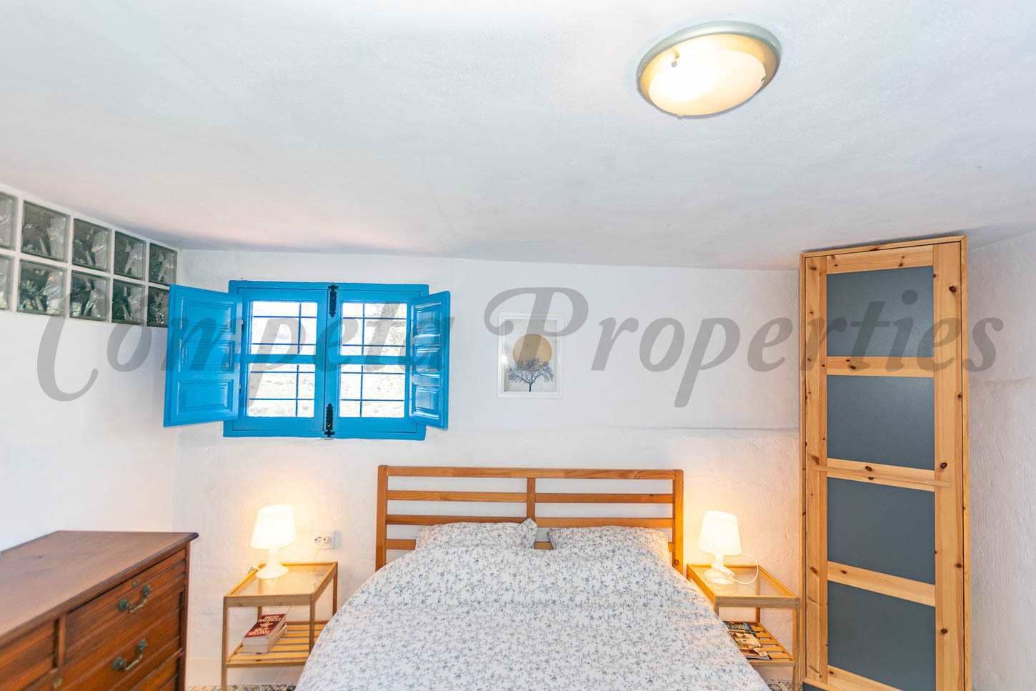 Finca/Casa Rural de 4 habitaciones en Cómpeta en venta con piscina - 549.000 € (Ref: 9973806)