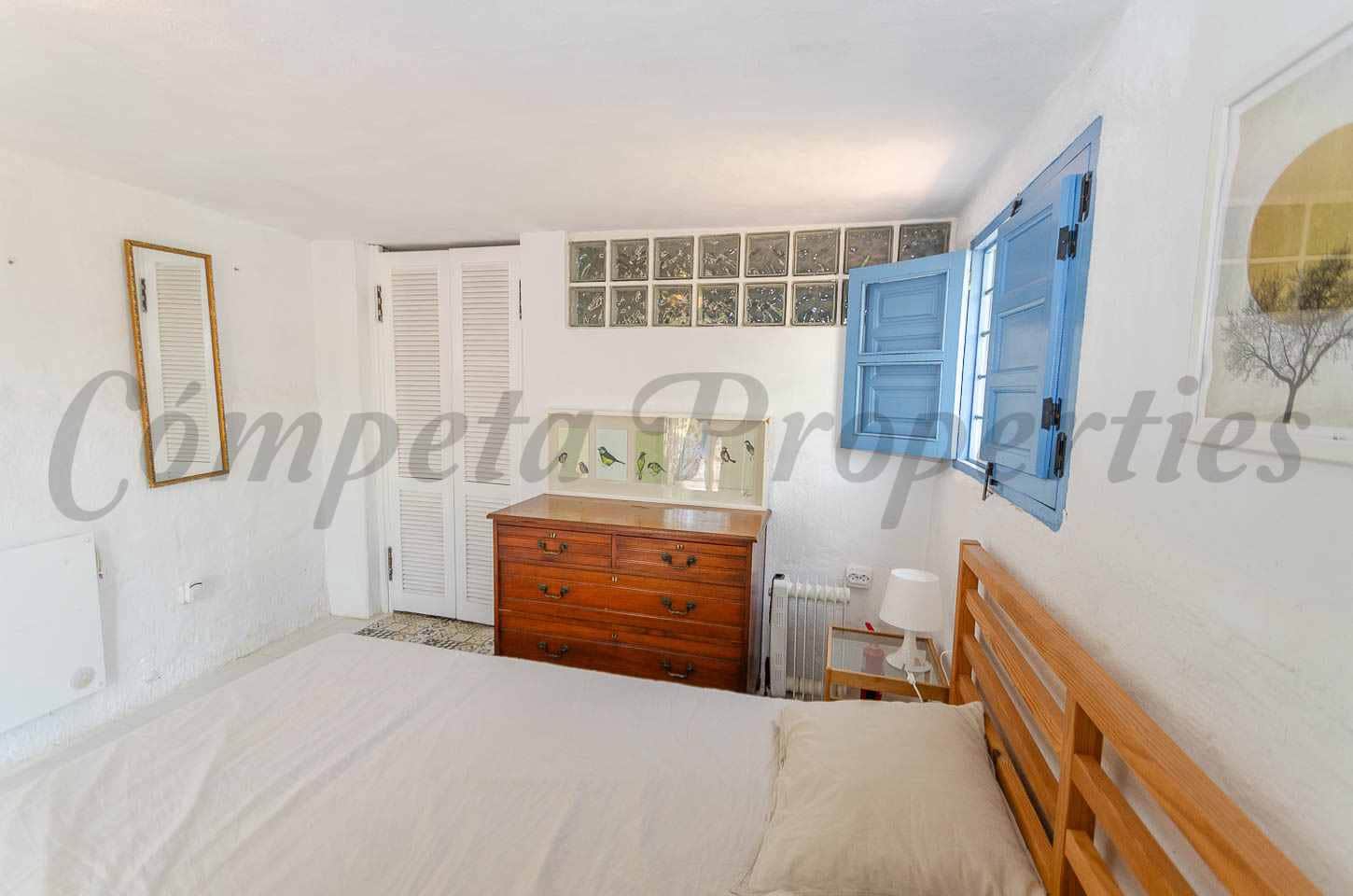4 bedroom Finca/Country House for sale in Competa with pool - € 549,999 (Ref: 9973806)