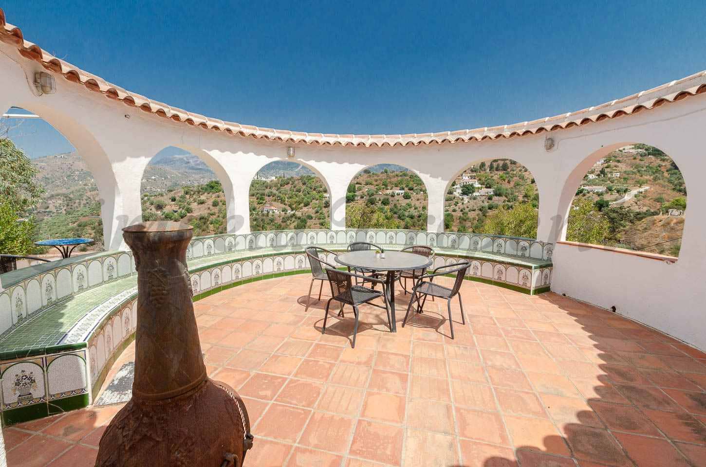 4 bedroom Finca/Country House for sale in Competa with pool - € 549,999 (Ref: 9973806)