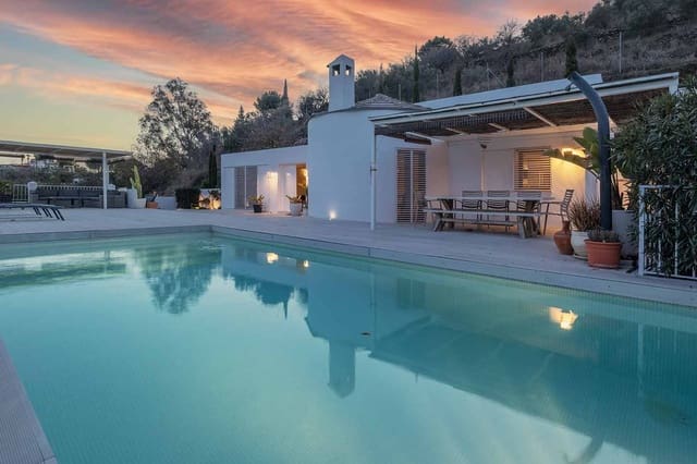 4 soverom Finca/Herregård til salgs i Cómpeta med svømmebasseng garasje - € 575 000 (Ref: 9981362)