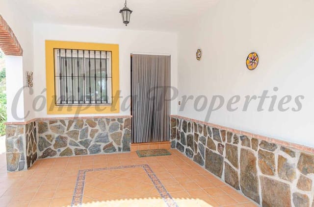 3 quarto Moradia para arrendar em Cómpeta com piscina - 1 500 € (Ref: 9983334)