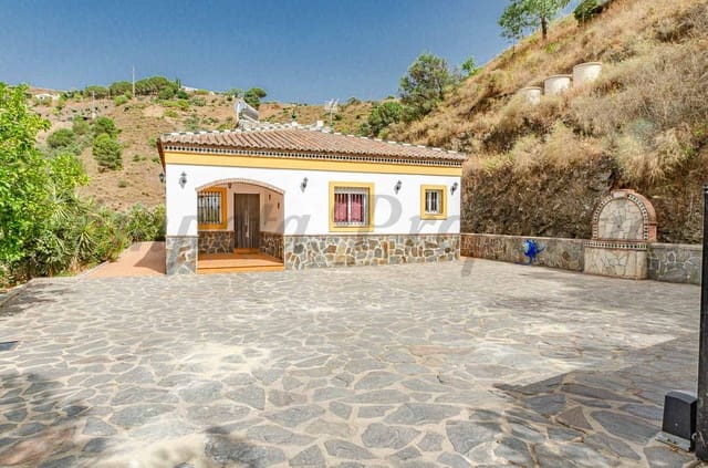 3 quarto Moradia para arrendar em Cómpeta com piscina - 1 500 € (Ref: 9983334)